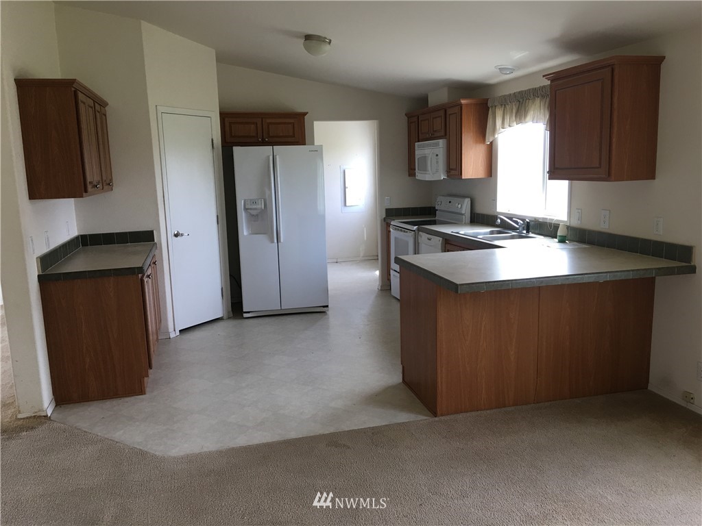 8286 Neppel Road Northeast Moses Lake, WA 98837 - Photo 14 of 25 Gallery Image 14