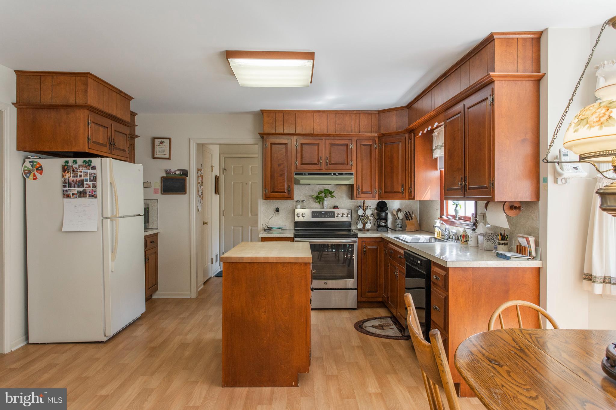 154 Poplar Road Newtown Square, PA 19073 - Photo 14 of 56 Gallery Image 14