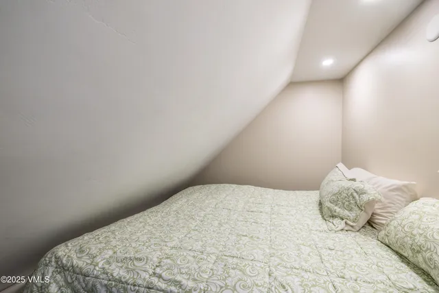 $800,000 | 25 Bachelor Gulch Road, Beaver Creek, CO 81620