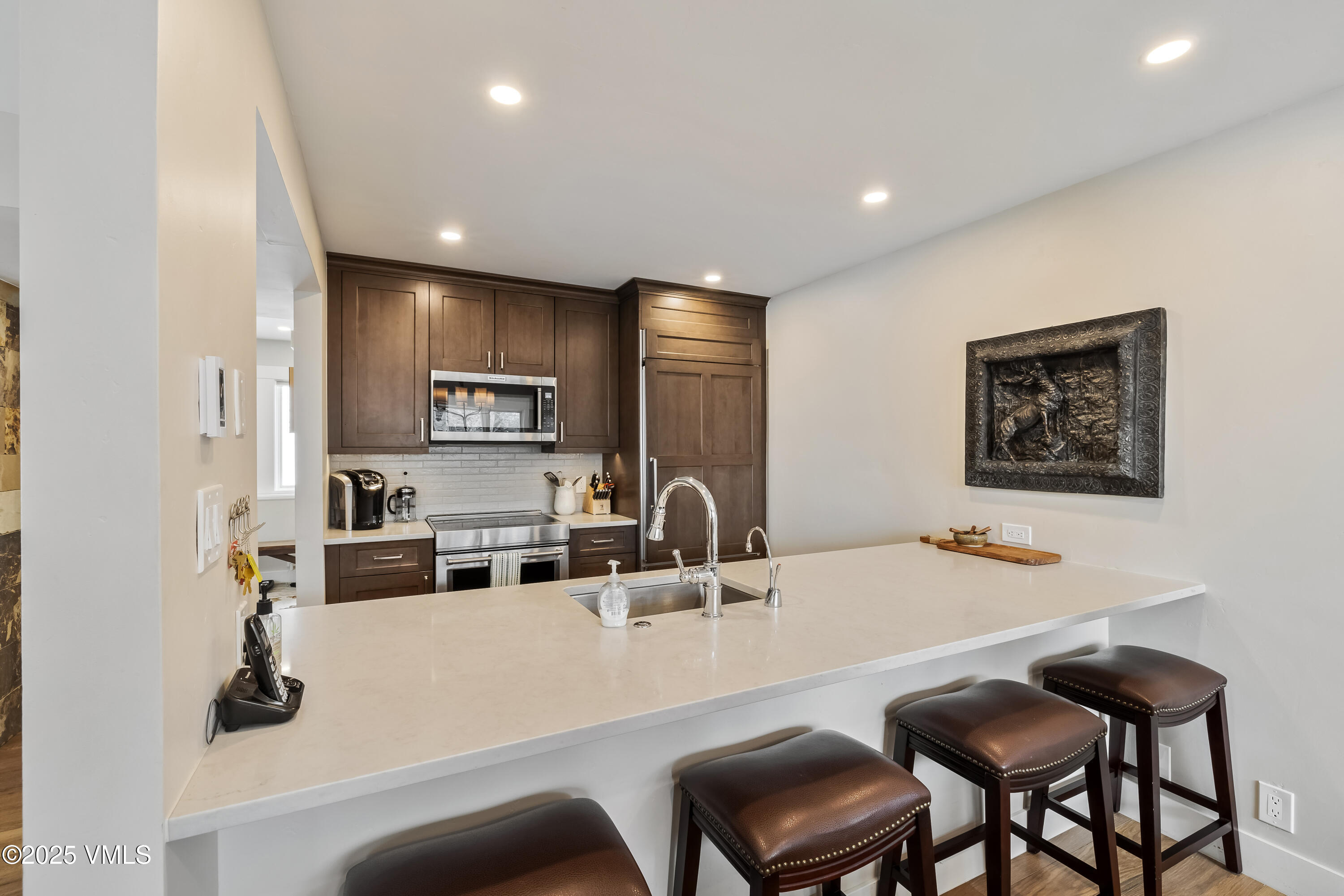25 Bachelor Gulch Road Beaver Creek, CO 81620 - Photo 10 of 37 09 Kitchen Area