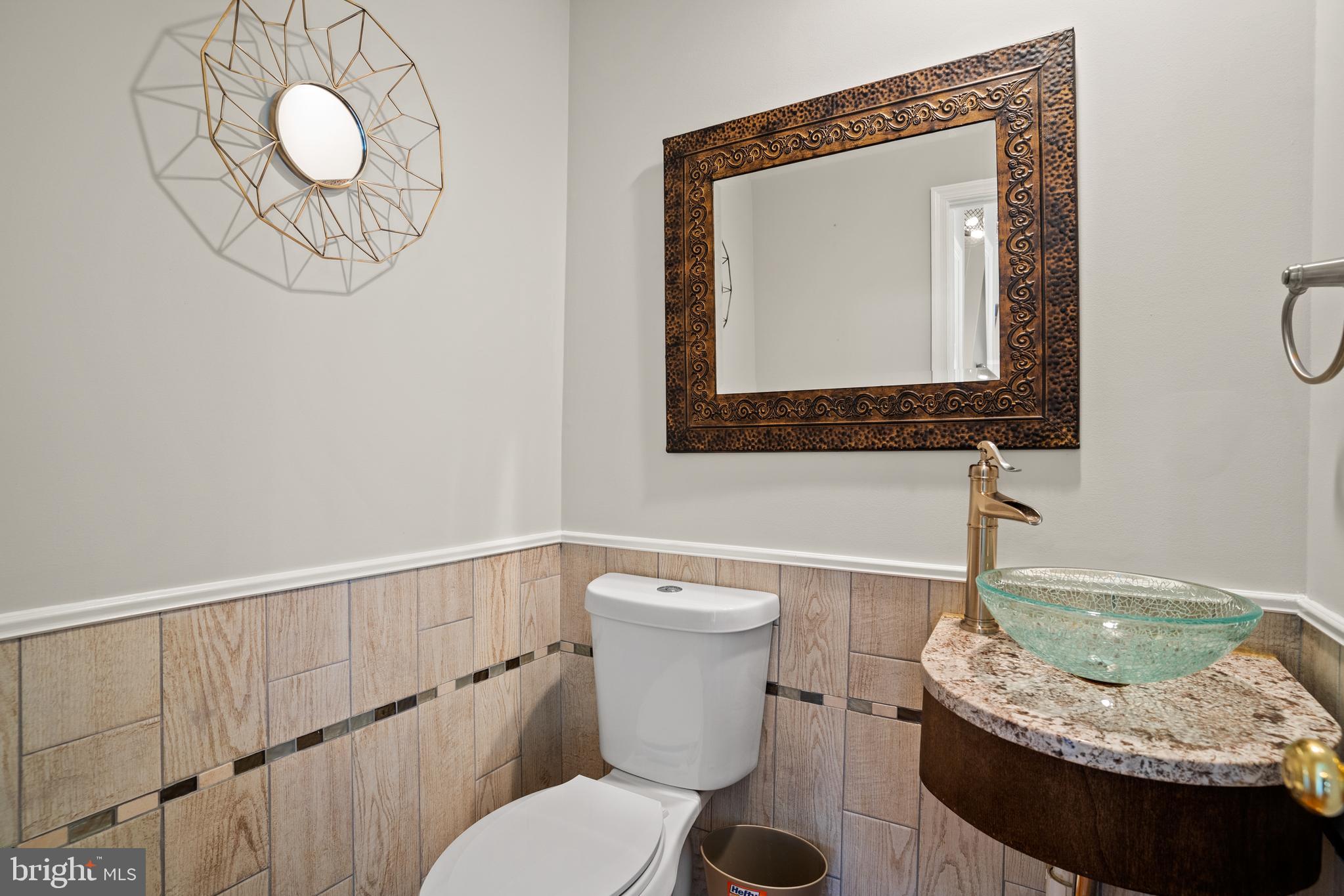1306 Pavilion Club Way Reston, VA 20194 - Photo 20 of 56 Bathroom