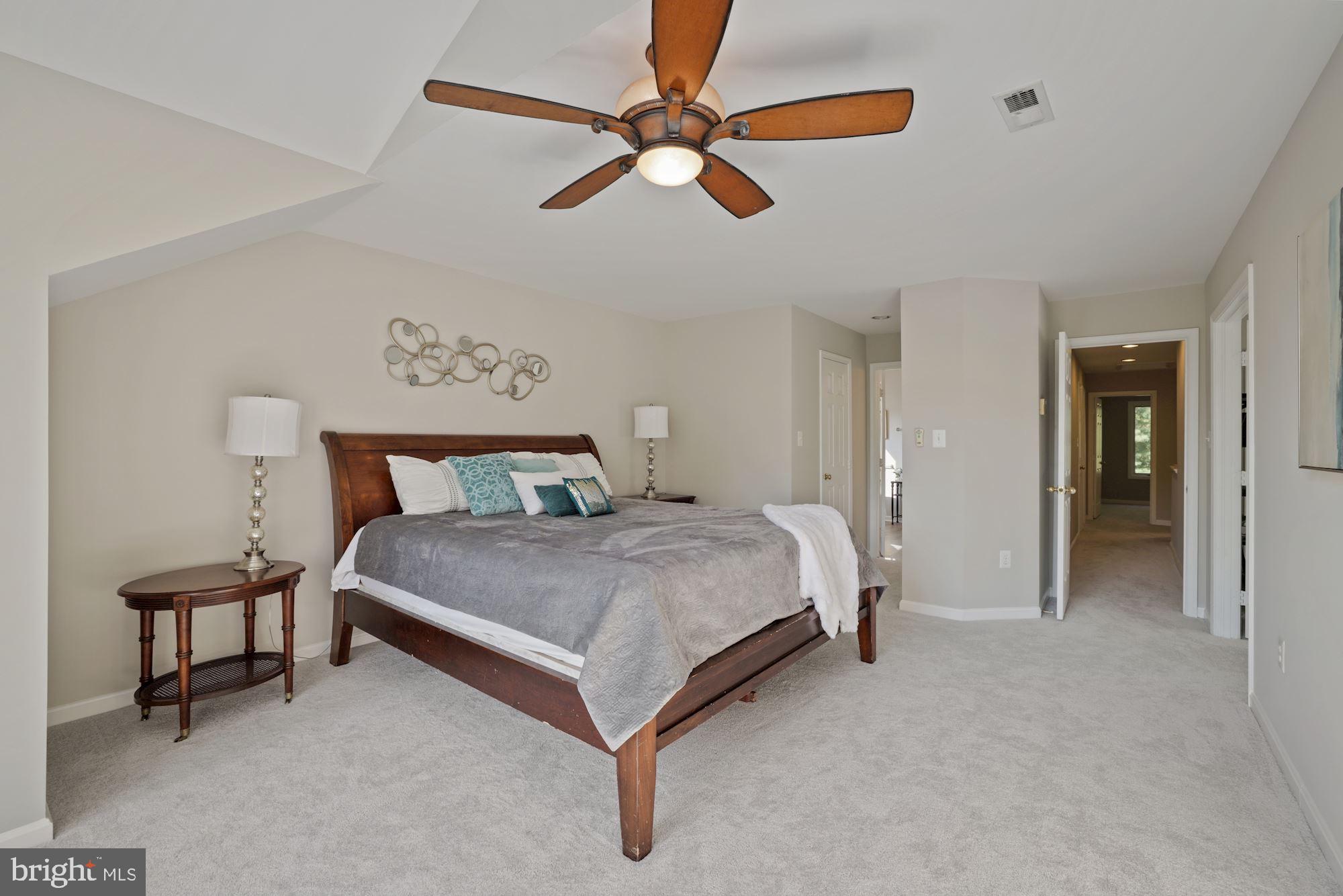 1306 Pavilion Club Way Reston, VA 20194 - Photo 24 of 56