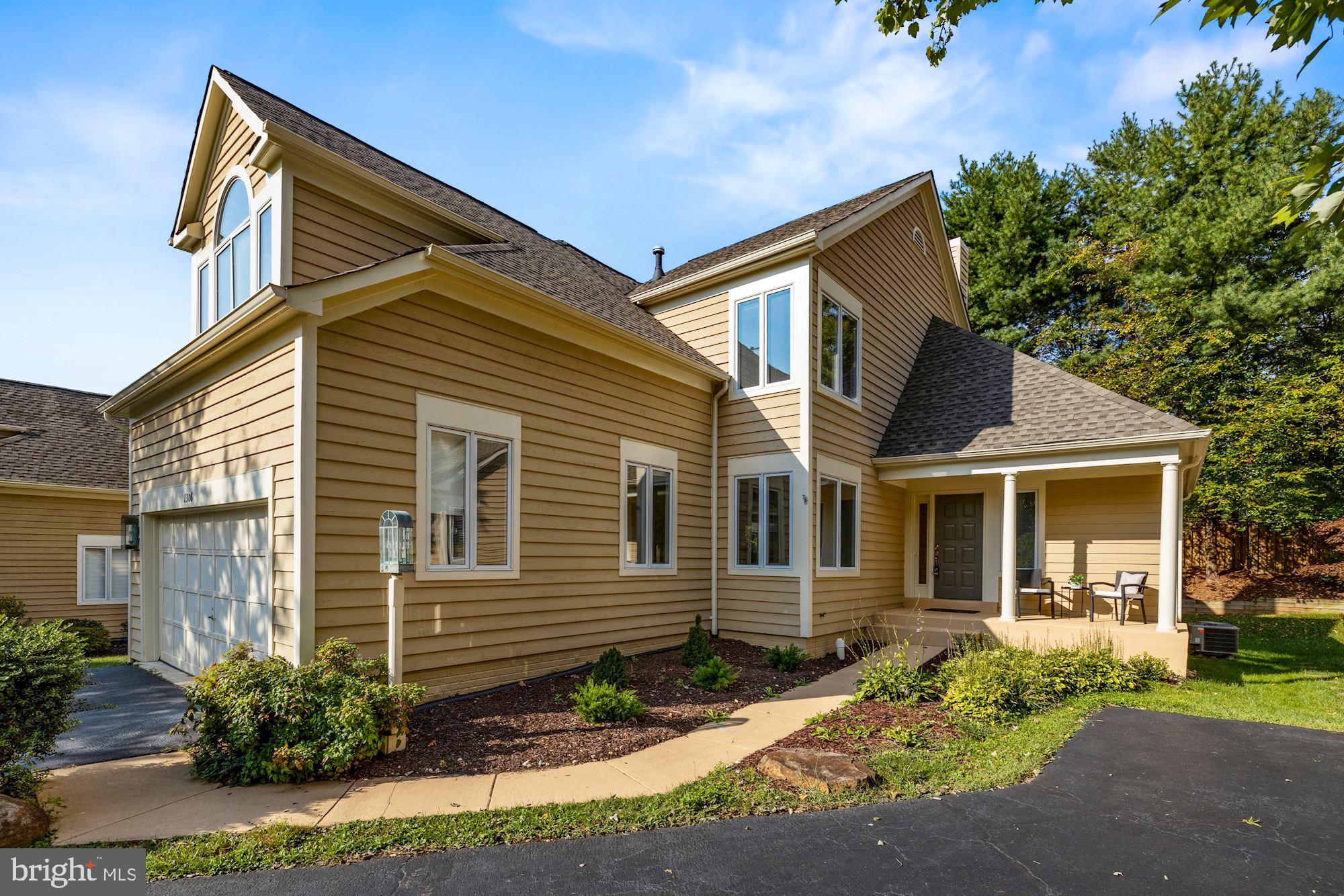 1306 Pavilion Club Way Reston, VA 20194 - Photo 4 of 56