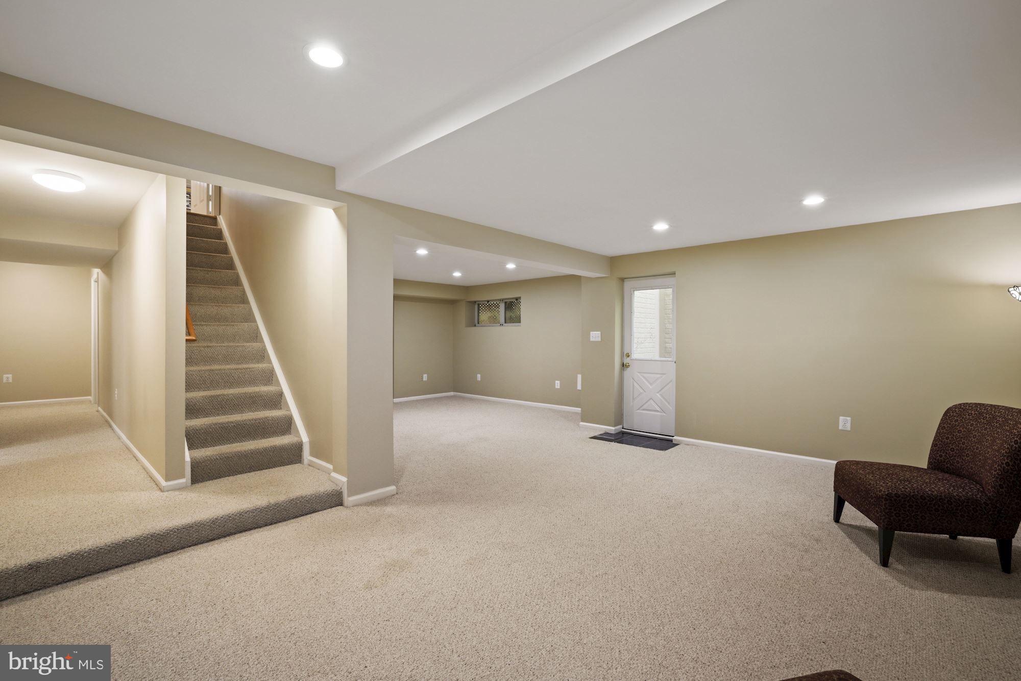 1306 Pavilion Club Way Reston, VA 20194 - Photo 41 of 56