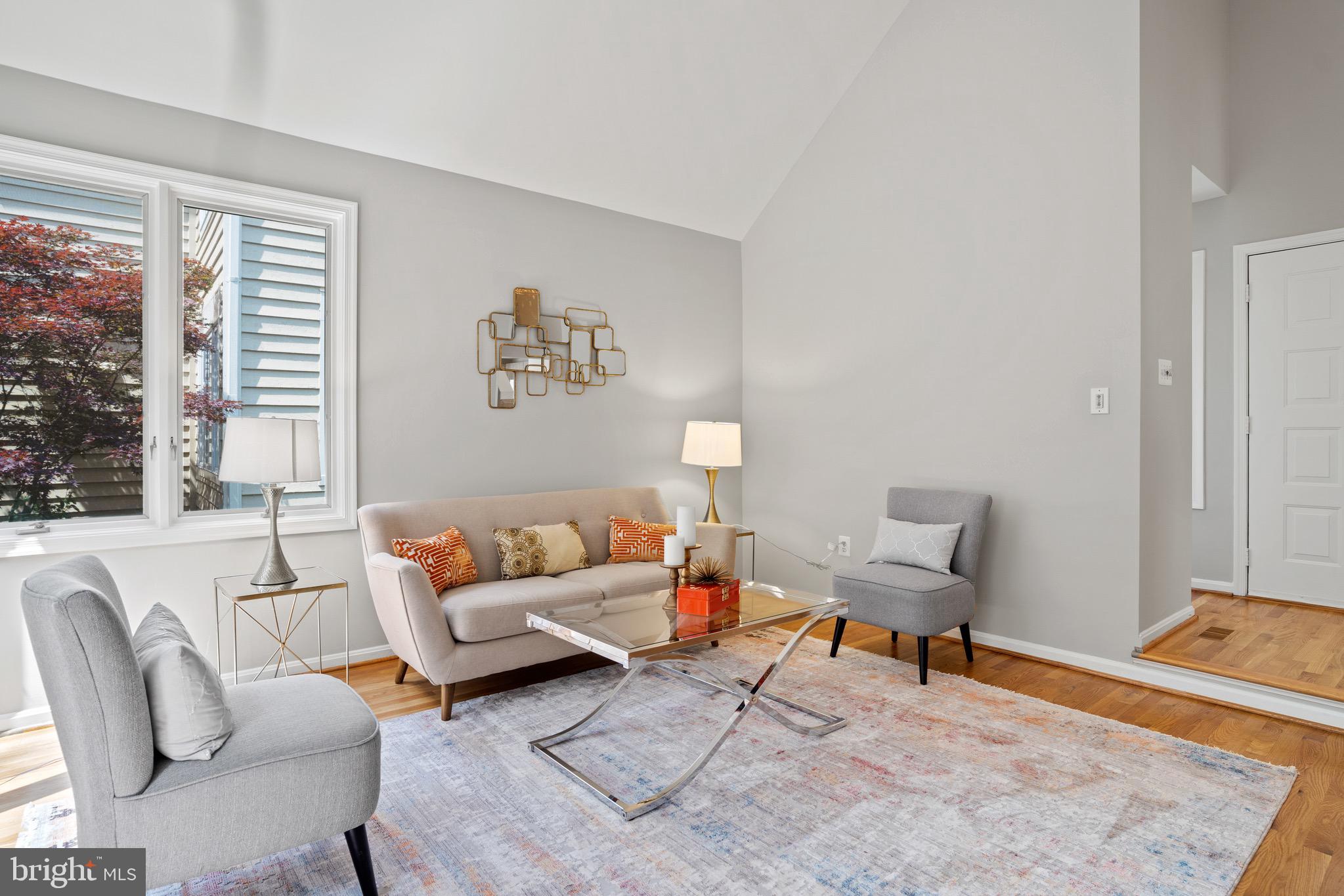 1306 Pavilion Club Way Reston, VA 20194 - Photo 7 of 56 Living Room