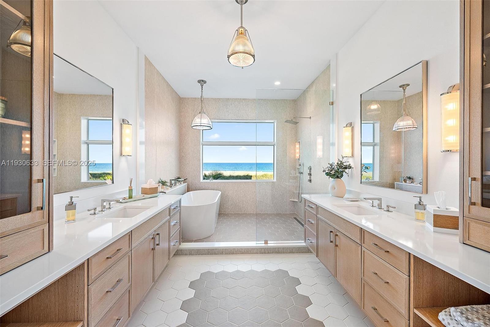 5128 Watersong Way Fort Pierce, FL 34949 - Photo 25 of 42 Main bathroom