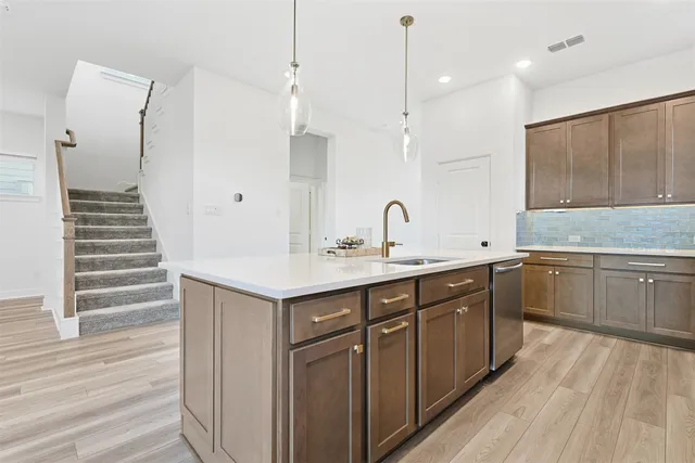 $3,500 | 5511 Orangery Lane, Manvel, TX 77578