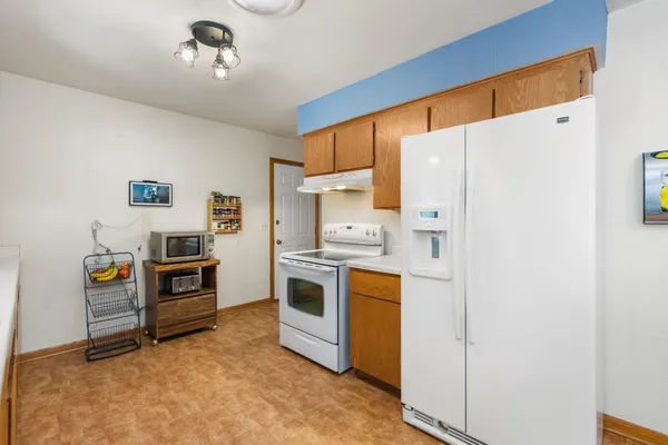 $424,900 | 585 North Perry Parkway, Oregon, WI 53575