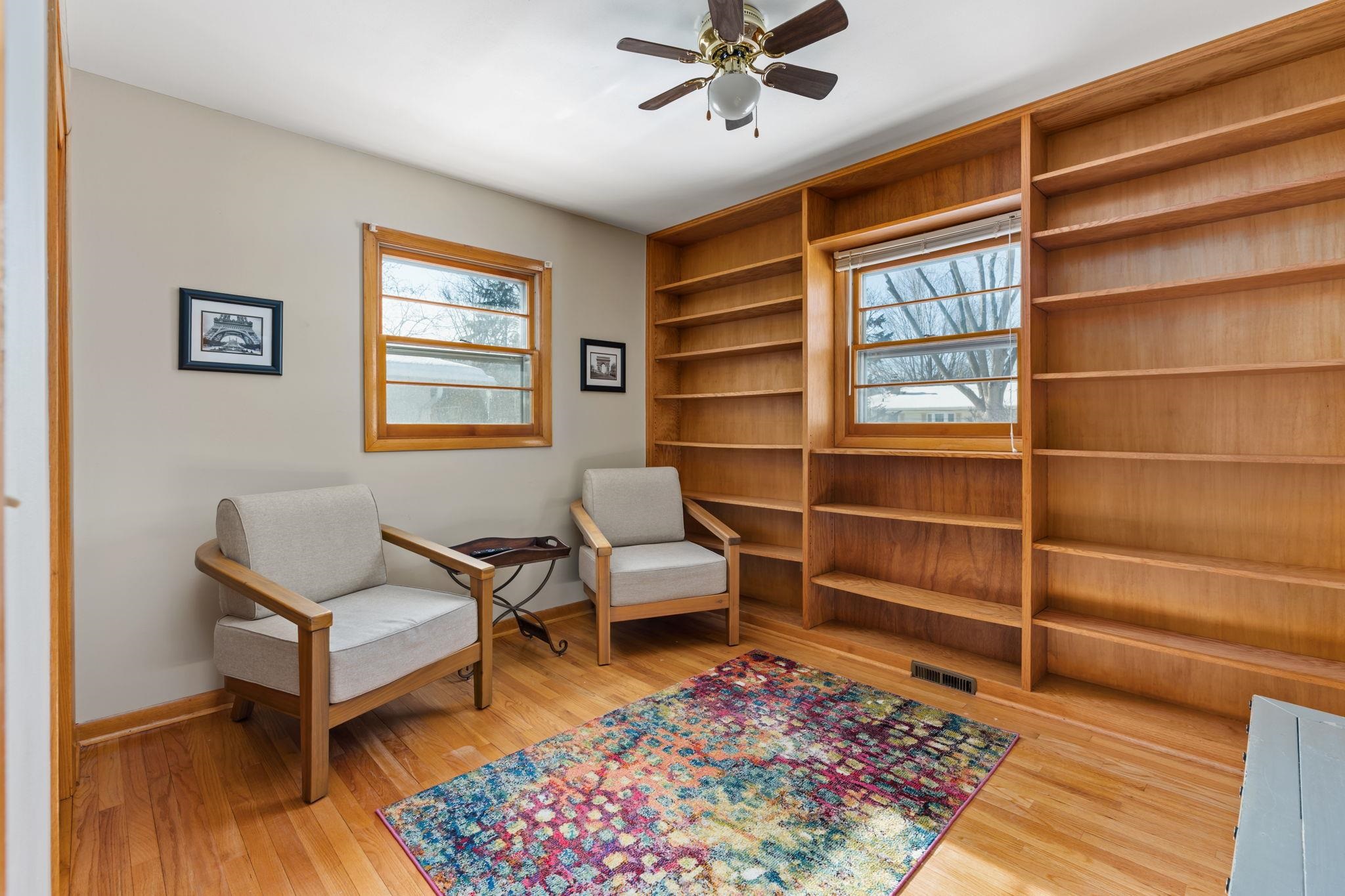 585 North Perry Parkway Oregon, WI 53575 - Photo 4 of 33