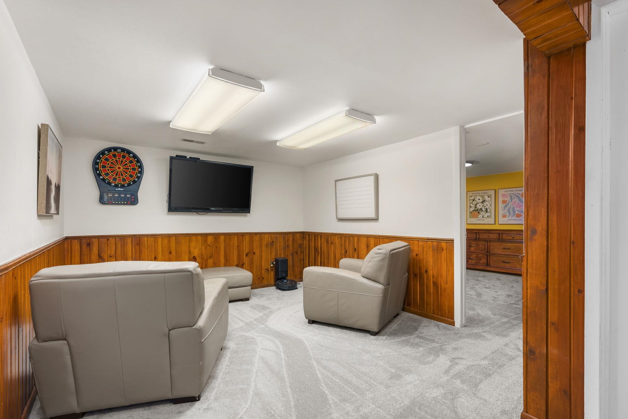 585 North Perry Parkway Oregon, WI 53575 - Photo 5 of 33