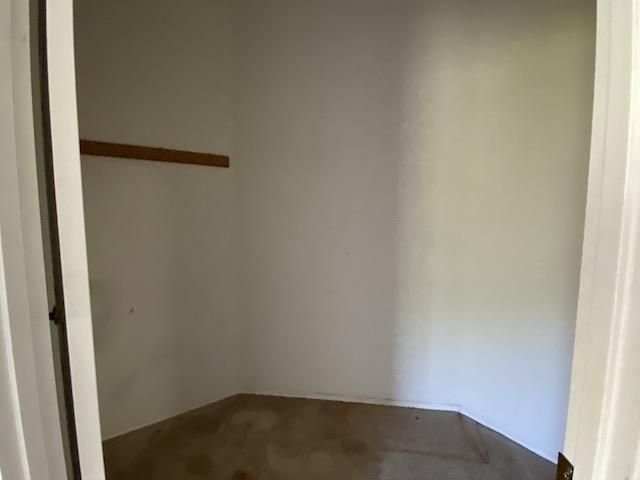 661 Keen Road Grants Pass, OR 97527 - Photo 17 of 28 431-433124 Bedroom Closet Master
