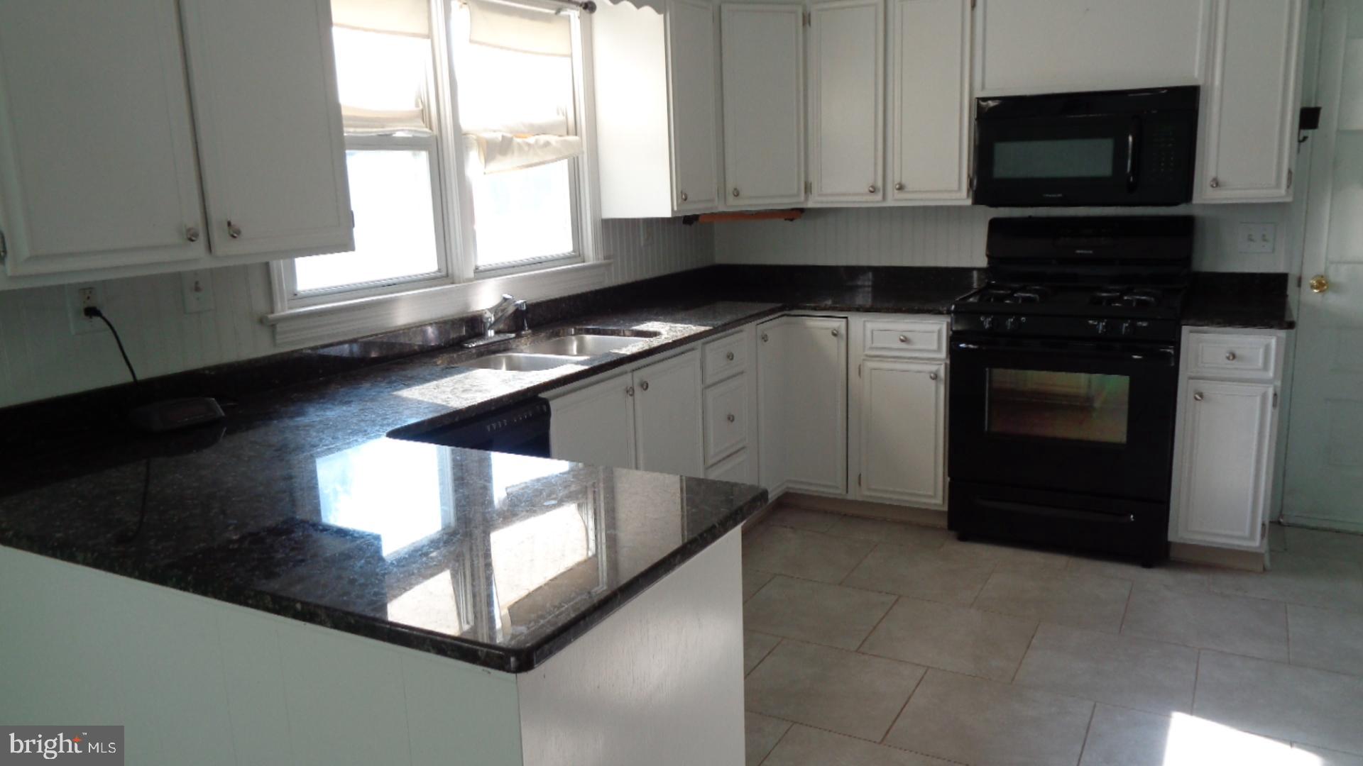 14 Greystone Road Carlisle, PA 17013 - Photo 5 of 14 Gallery Image 5