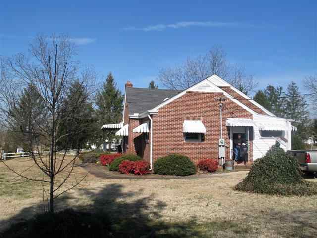 2044 Gap Creek Road Greer, SC 29651 - Photo 6 of 14 Gallery Image 6