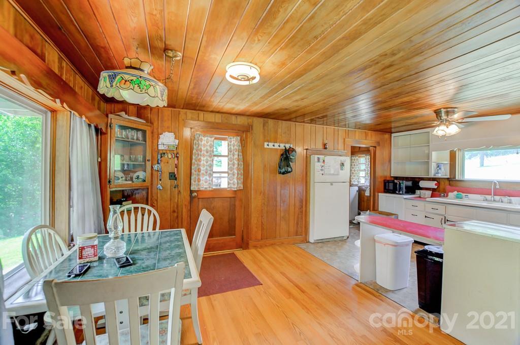 232 P P V Road Clyde, NC 28721 - Photo 4 of 22 a very nice looking dining room with a large window