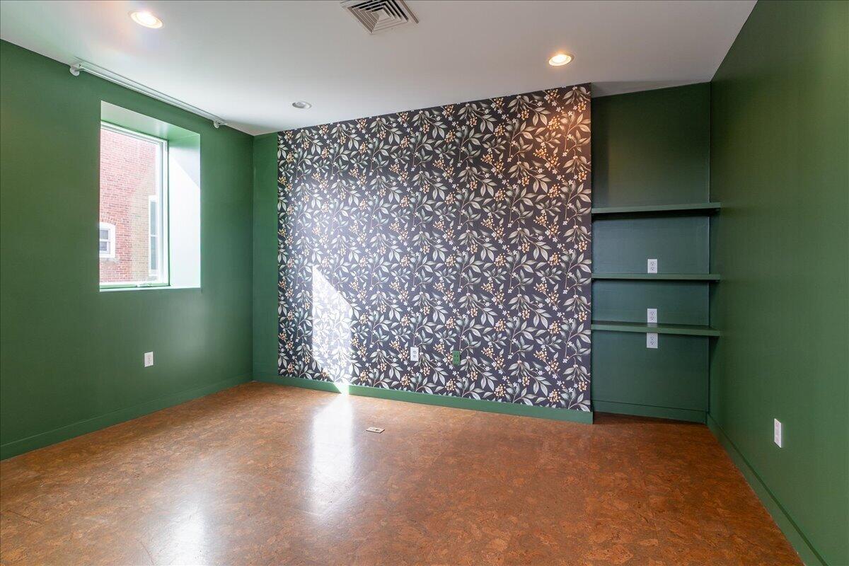 453 Main Street, Unit 1 Rockland, ME 04841 - Photo 21 of 49 29-453 Unit 1-29