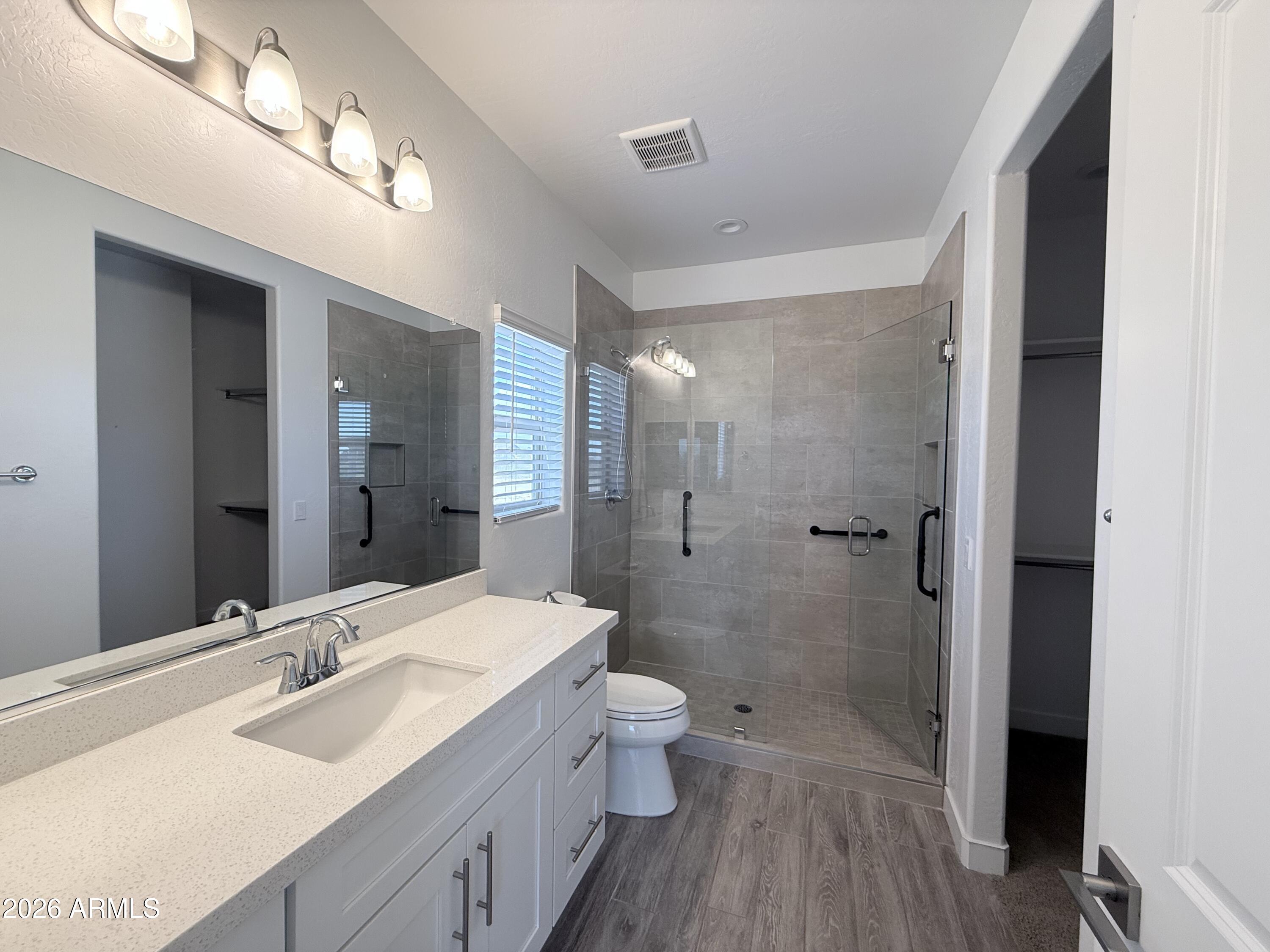 21333 West Sleepy Ranch Road Wittmann, AZ 85361 - Photo 6 of 23 primary Bathroom