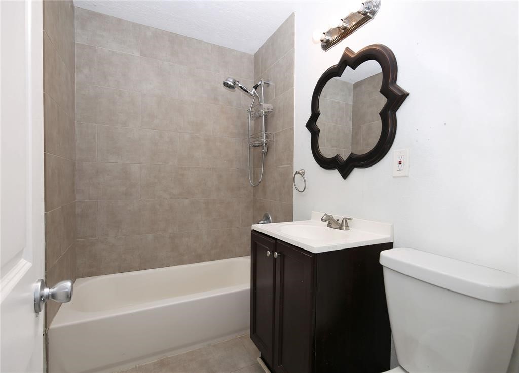 728 East 13th Street Houston, TX 77008 - Photo 13 of 14
