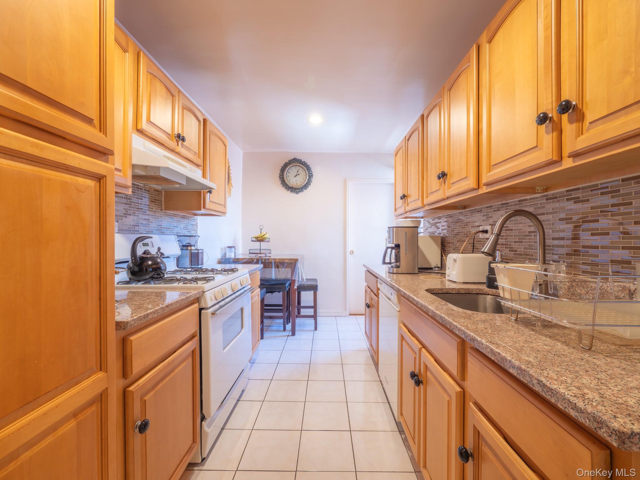 110-15 71st Road, Unit 6K Queens, NY 11375 - Photo 10 of 18