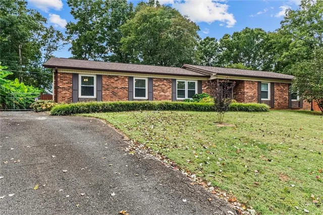 $299,900 | 140 Little Brook Drive, Tobaccoville, NC 27050
