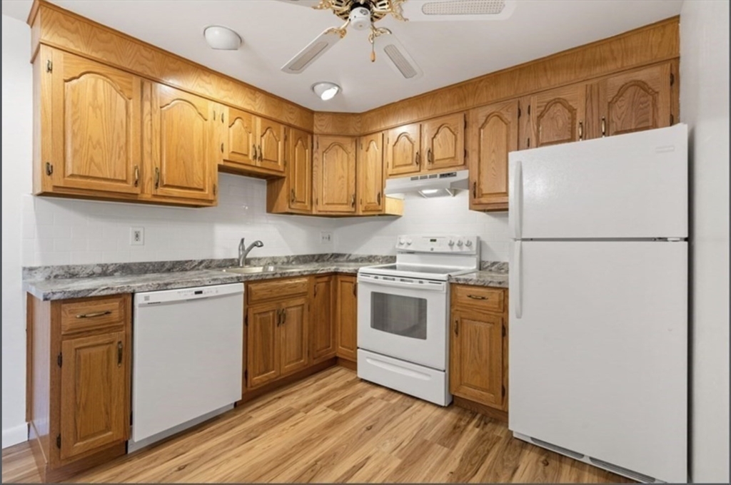 34 Hamilton Road, Unit 210 Arlington, MA 02474 - Photo 6 of 12