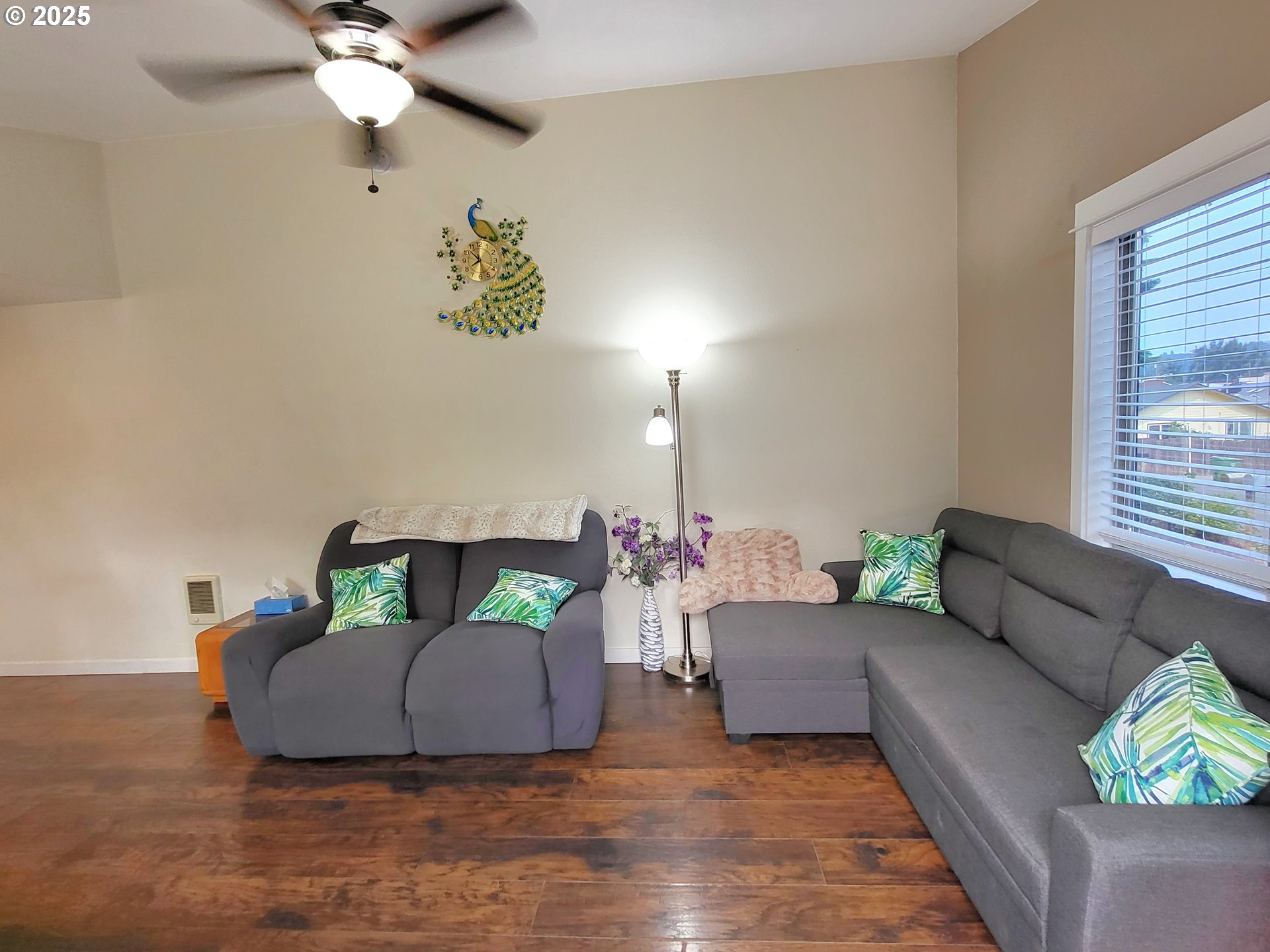 1727 East Washington Avenue Cottage Grove, OR 97424 - Photo 10 of 20 a living room with furniture and a wooden floor