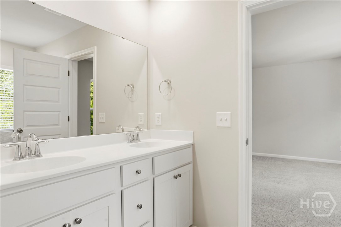 136 Binscombe Lane Pooler, GA 31322 - Photo 24 of 35 Owner's Luxe Bath with Double Vanities