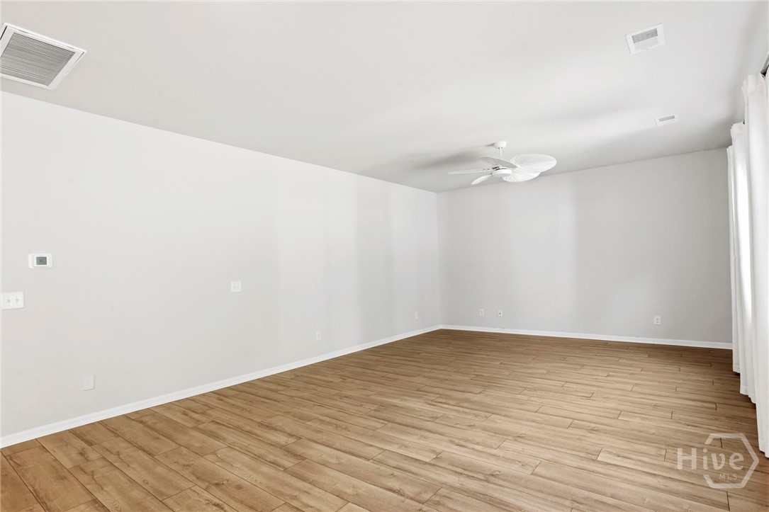 136 Binscombe Lane Pooler, GA 31322 - Photo 7 of 35 Family Room