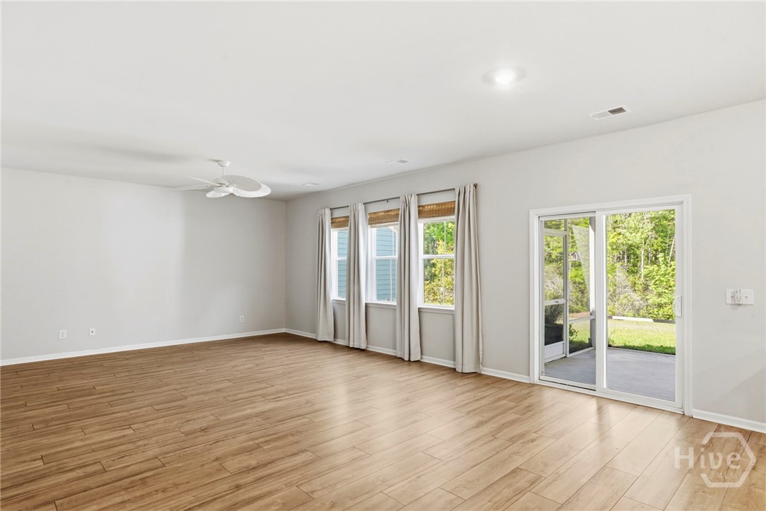 136 Binscombe Lane Pooler, GA 31322 - Photo 8 of 35 Family Room with Flow to Screen Porch