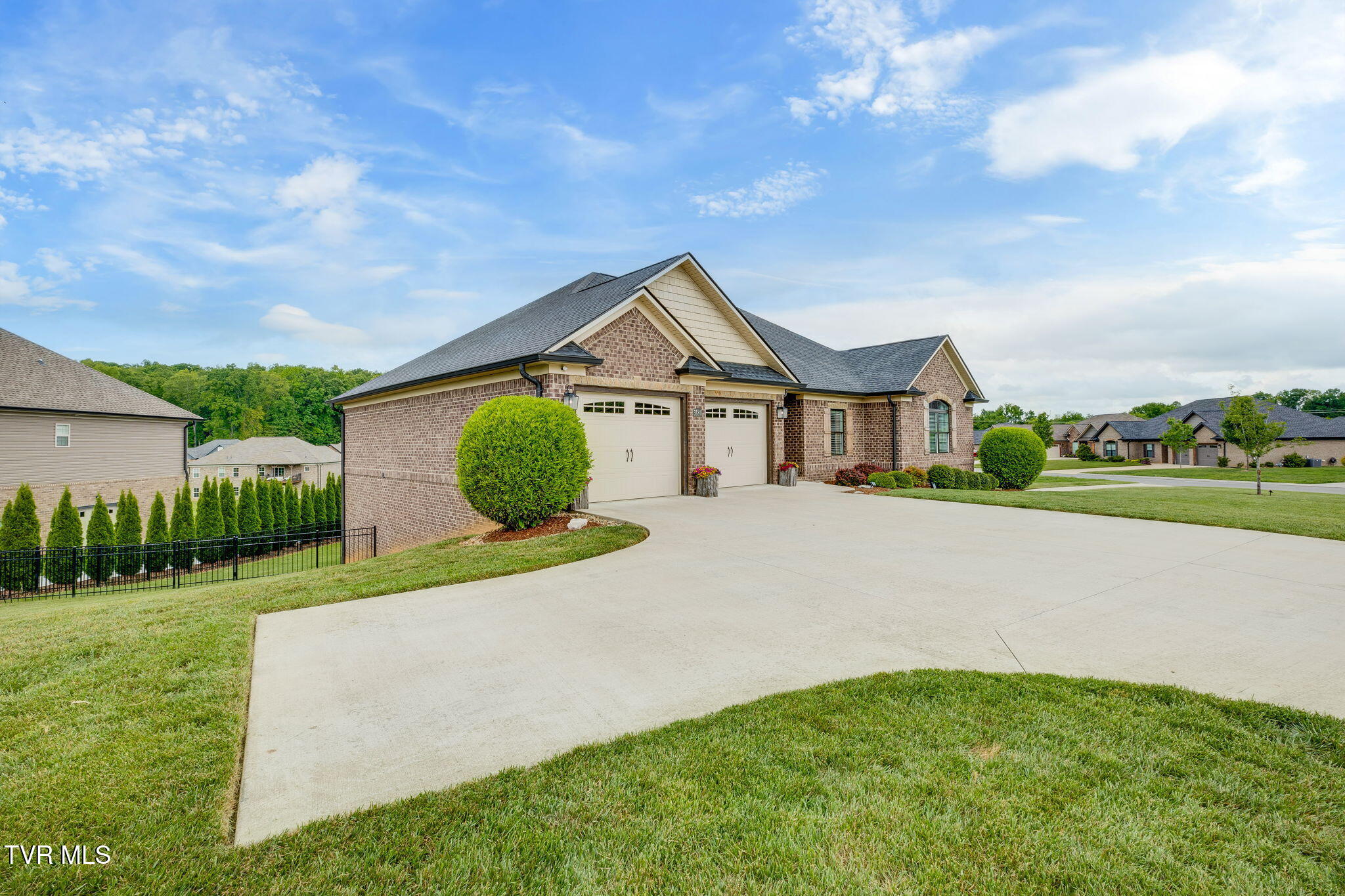 3180 Allison Meadows Piney Flats, TN 37686 - Photo 3 of 42 003