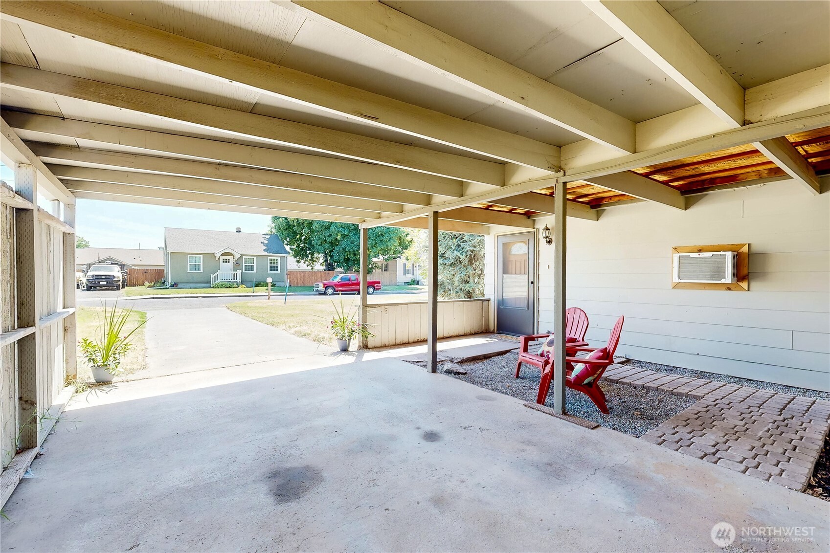 735 Northeast Spitzenberg Street College Place, WA 99324 - Photo 32 of 34
