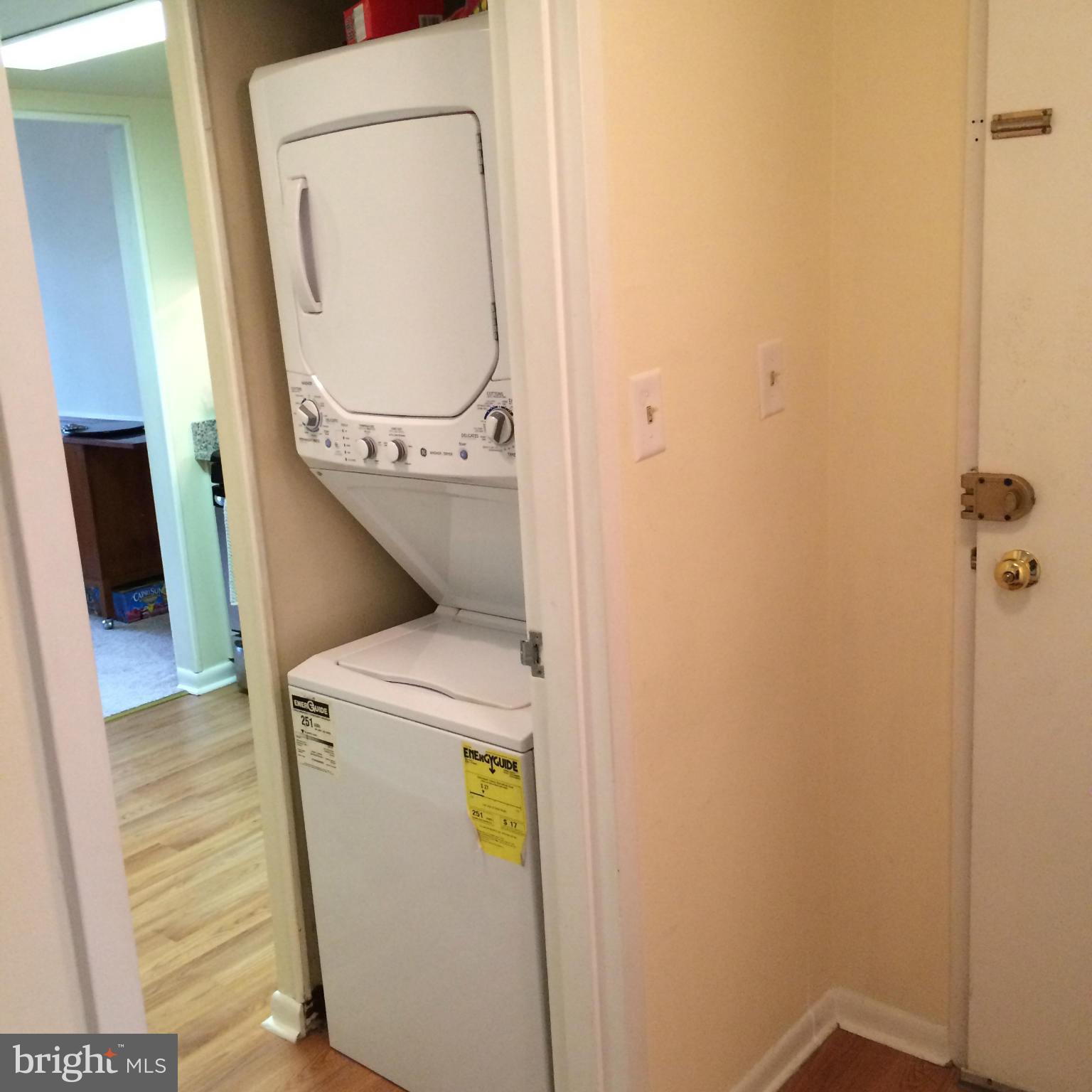 1558 Northgate Square, Unit 21A Reston, VA 20190 - Photo 5 of 18 Kitchen