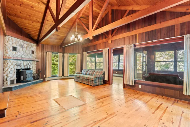 $928,000 | 20-21 Bass Cove, Oakland, ME 04963