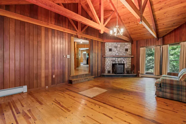 $928,000 | 20-21 Bass Cove, Oakland, ME 04963