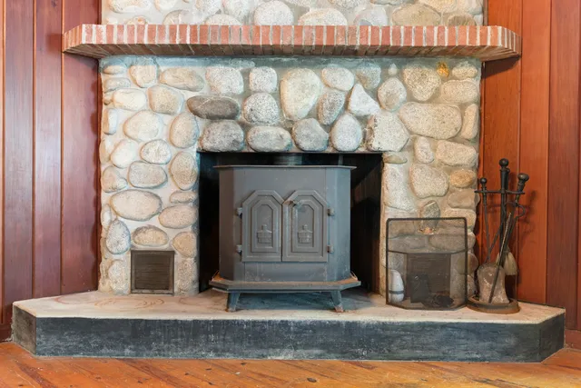 $928,000 | 20-21 Bass Cove, Oakland, ME 04963