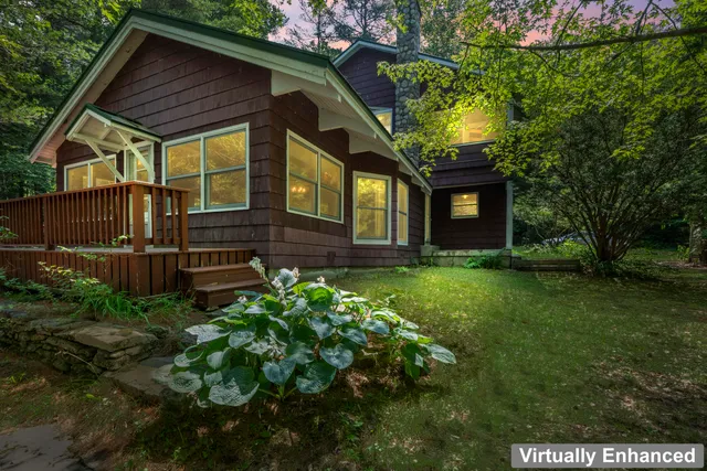 $928,000 | 20-21 Bass Cove, Oakland, ME 04963