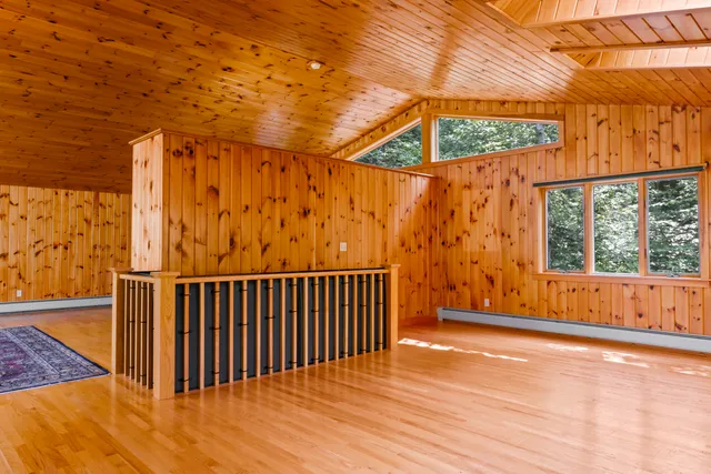 $928,000 | 20-21 Bass Cove, Oakland, ME 04963