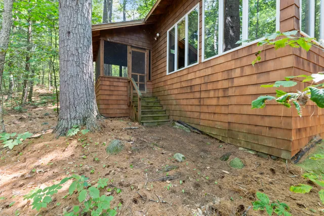 $928,000 | 20-21 Bass Cove, Oakland, ME 04963