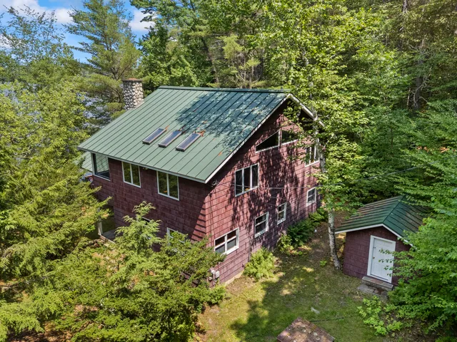 $928,000 | 20-21 Bass Cove, Oakland, ME 04963