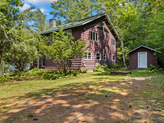 $928,000 | 20-21 Bass Cove, Oakland, ME 04963