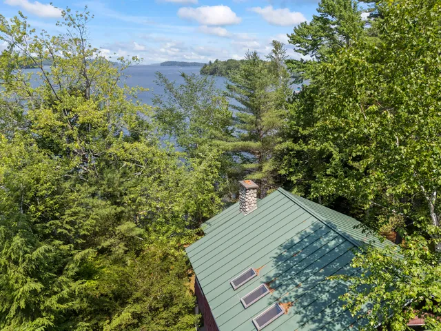 $928,000 | 20-21 Bass Cove, Oakland, ME 04963