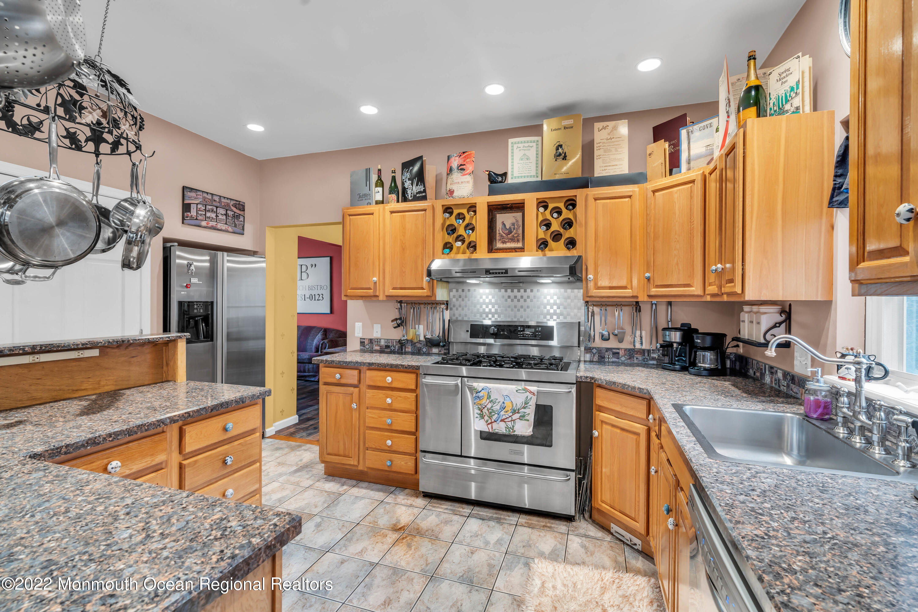 33 Sloop Creek Road Bayville, NJ 08721 - Photo 7 of 62 008_dsc07659