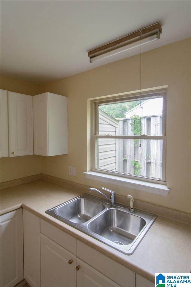 1409 Cresthill Road Birmingham, AL 35213 - Photo 10 of 26