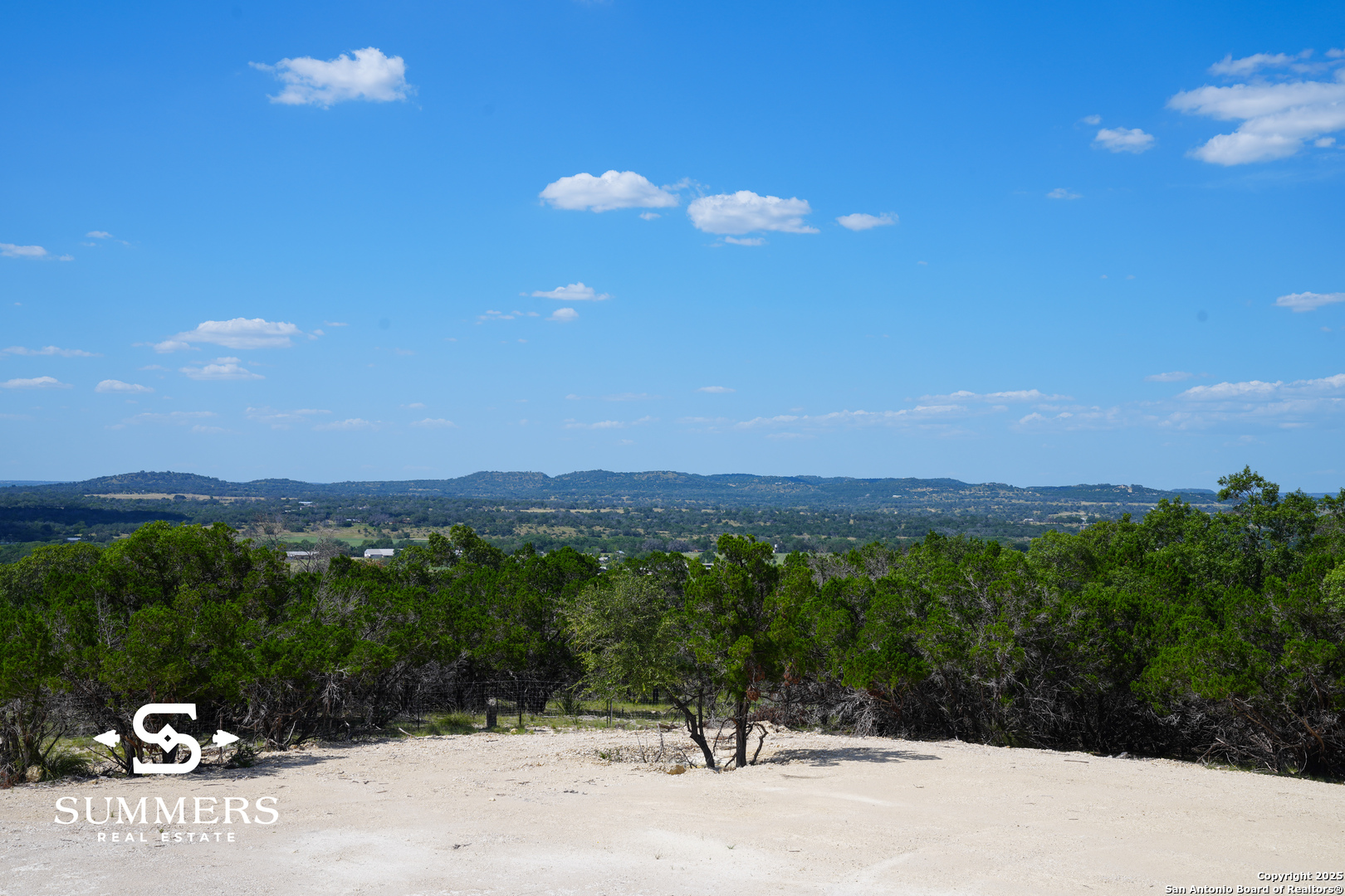 502 Waring Welfare Road Boerne, TX 78006 - Photo 21 of 33 a view of a city street