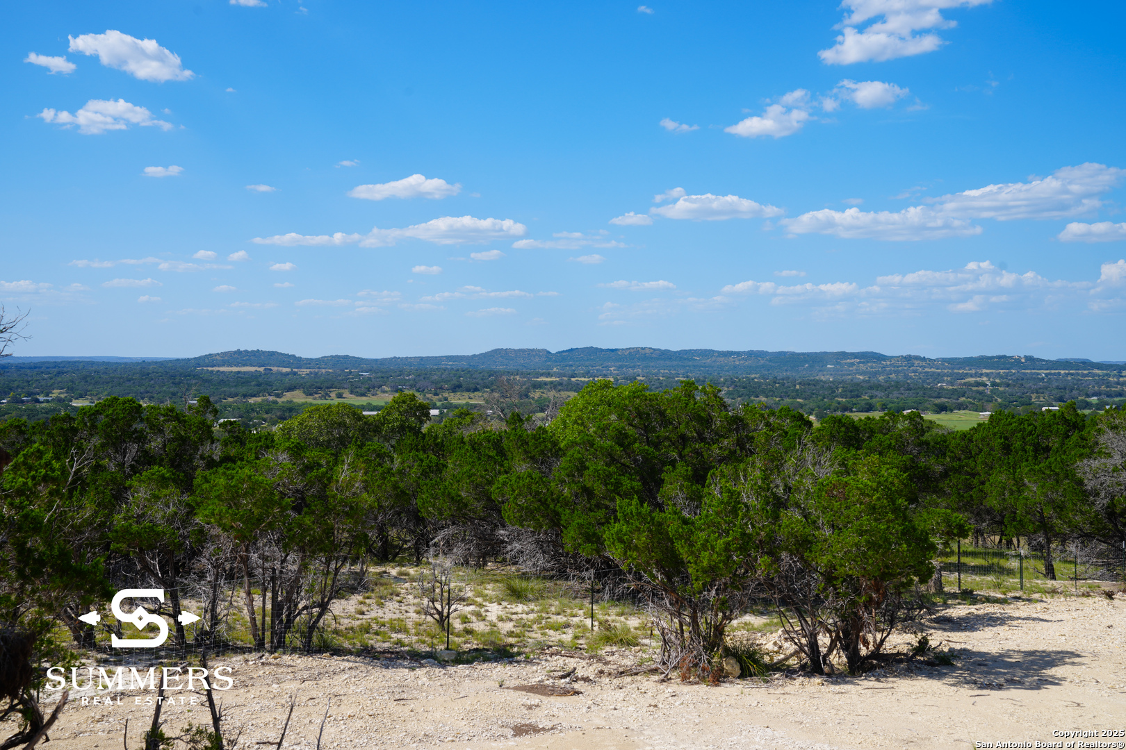 502 Waring Welfare Road Boerne, TX 78006 - Photo 22 of 33 a view of a outdoor space and a yard