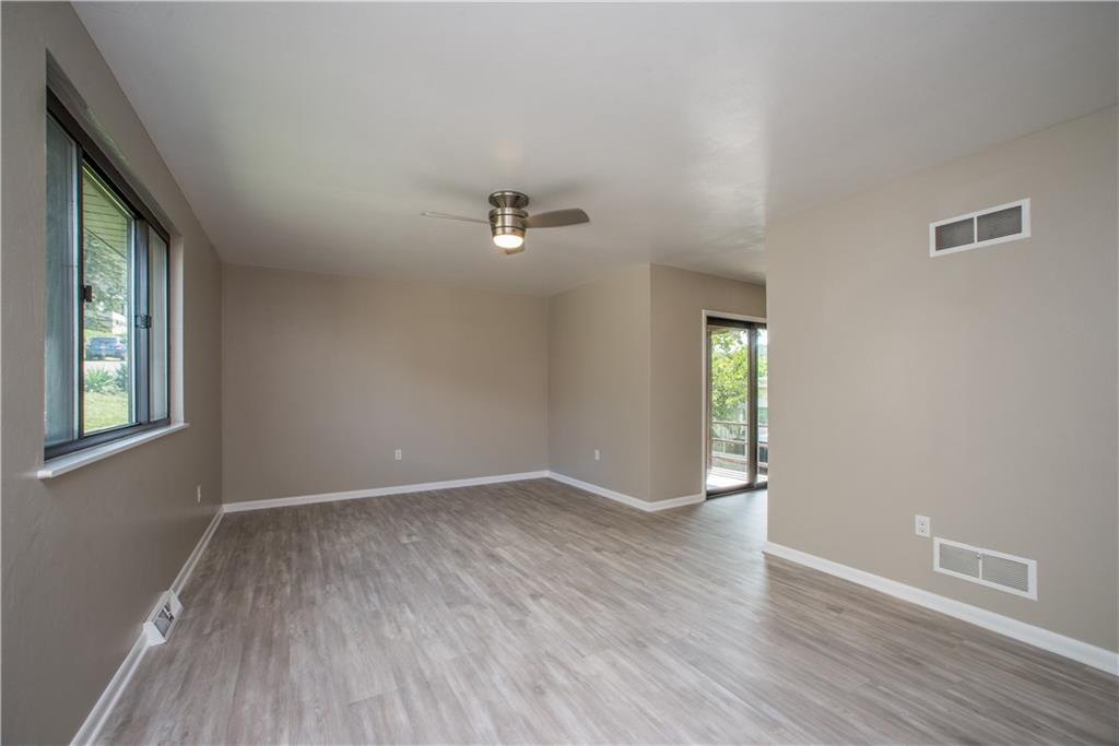 516 Friday Road Pittsburgh, PA 15209 - Photo 3 of 23 Gallery Image 3