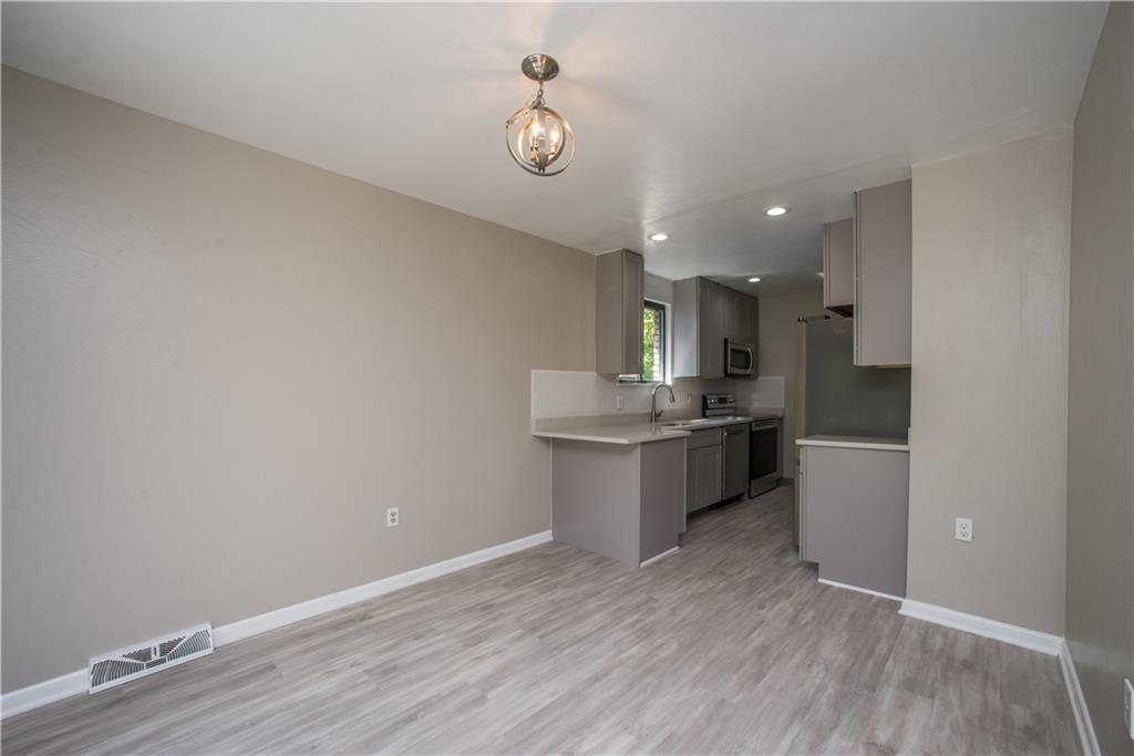 516 Friday Road Pittsburgh, PA 15209 - Photo 6 of 23 Gallery Image 6