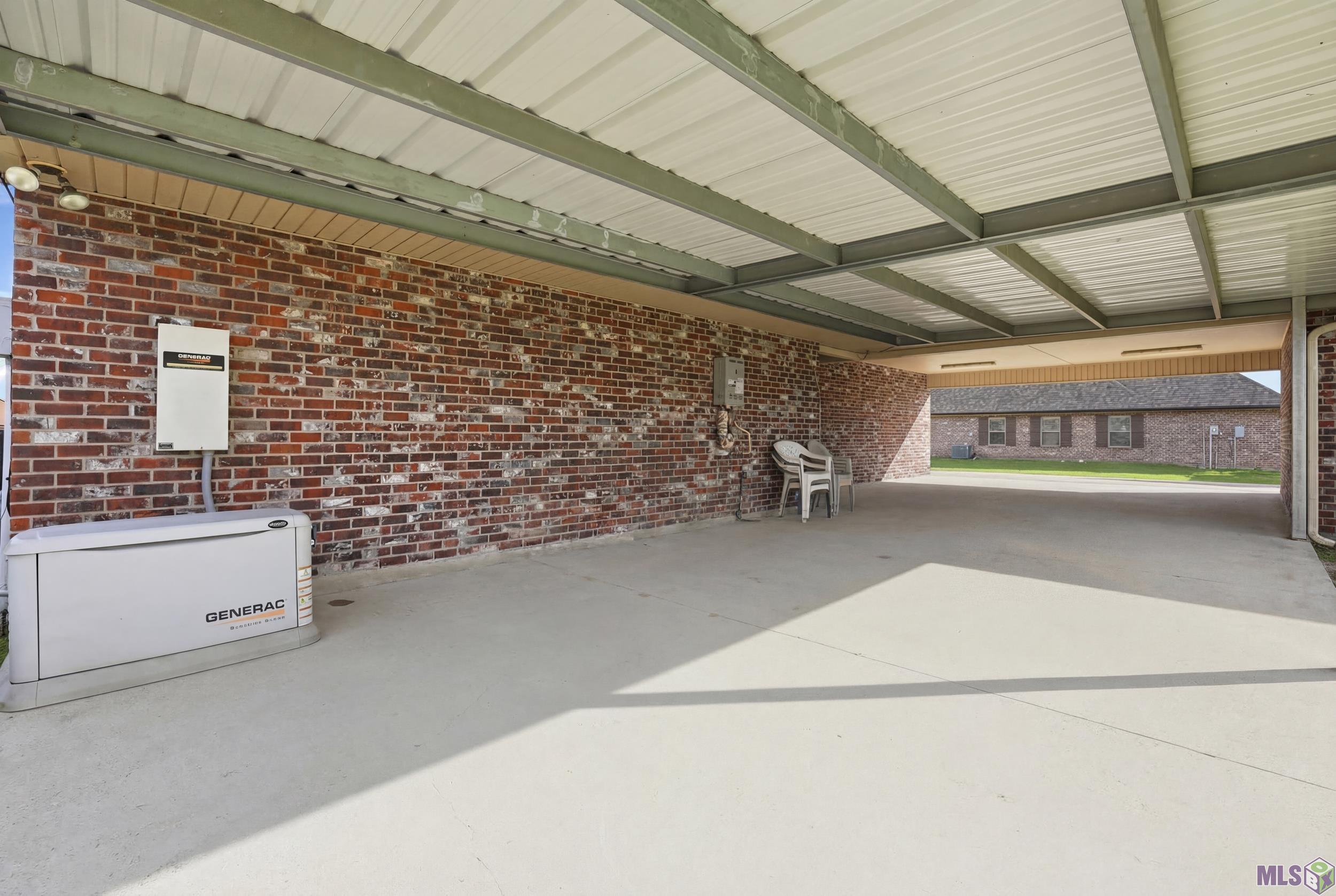 214 Exeter Run Houma, LA 70360 - Photo 6 of 11