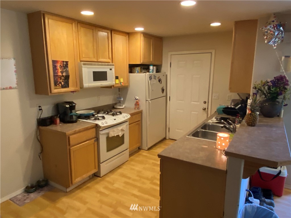 887 Cook Road Sedro-Woolley, WA 98284 - Photo 2 of 6