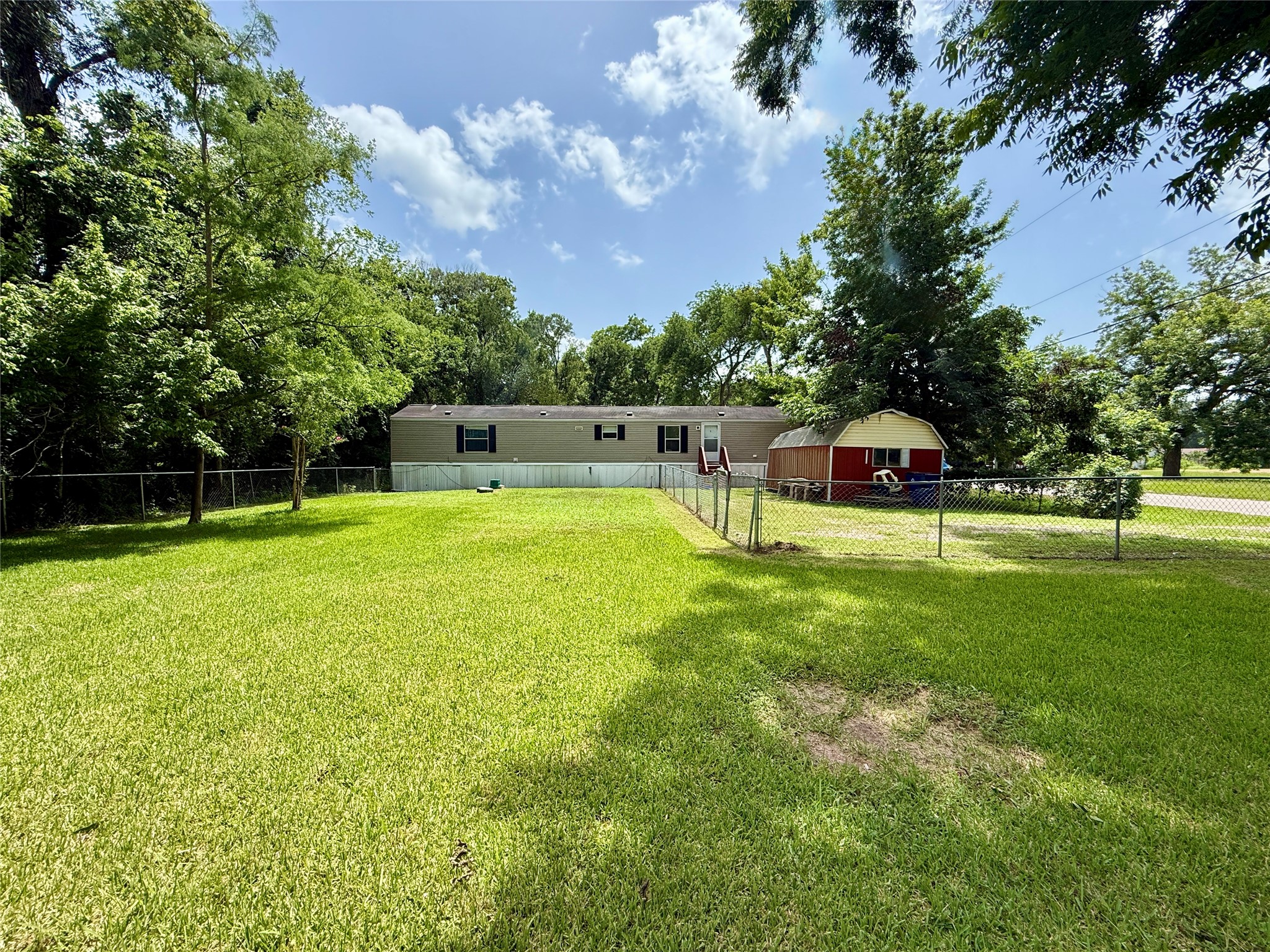 102 Western Way Angleton, TX 77515 - Photo 36 of 40