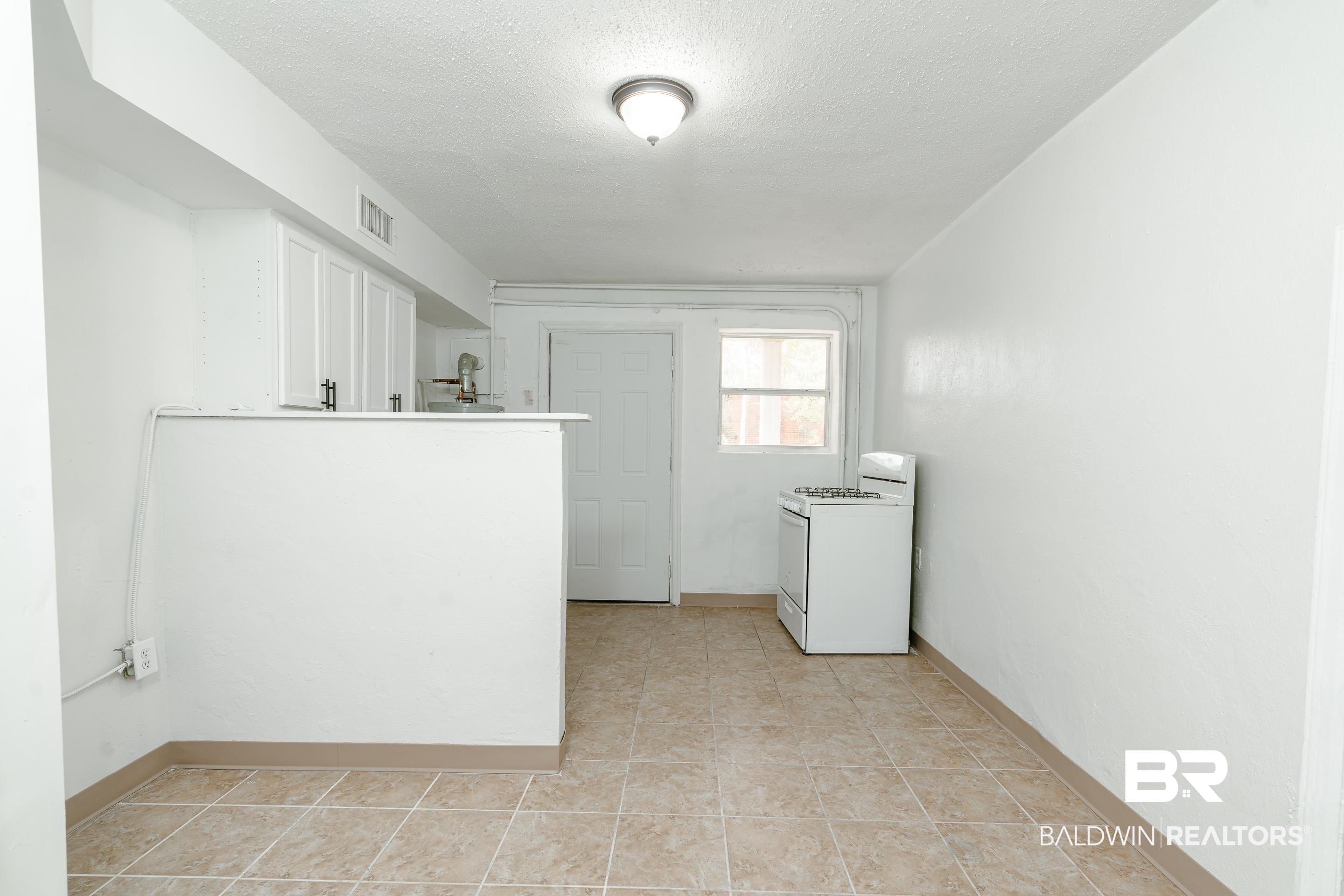 163 Everett Street Mobile, AL 36604 - Photo 9 of 20